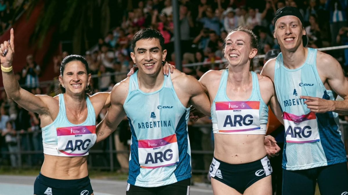 Argentina se consagró campeón y batió el récord de los Juegos en el 4×400 mixto